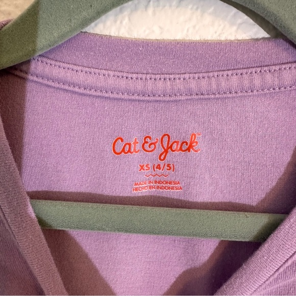 A Bundle Of 6 Long Sleeve T-shirts. Size XS (4/5), 5T and 5/6. - Picture 12 of 15